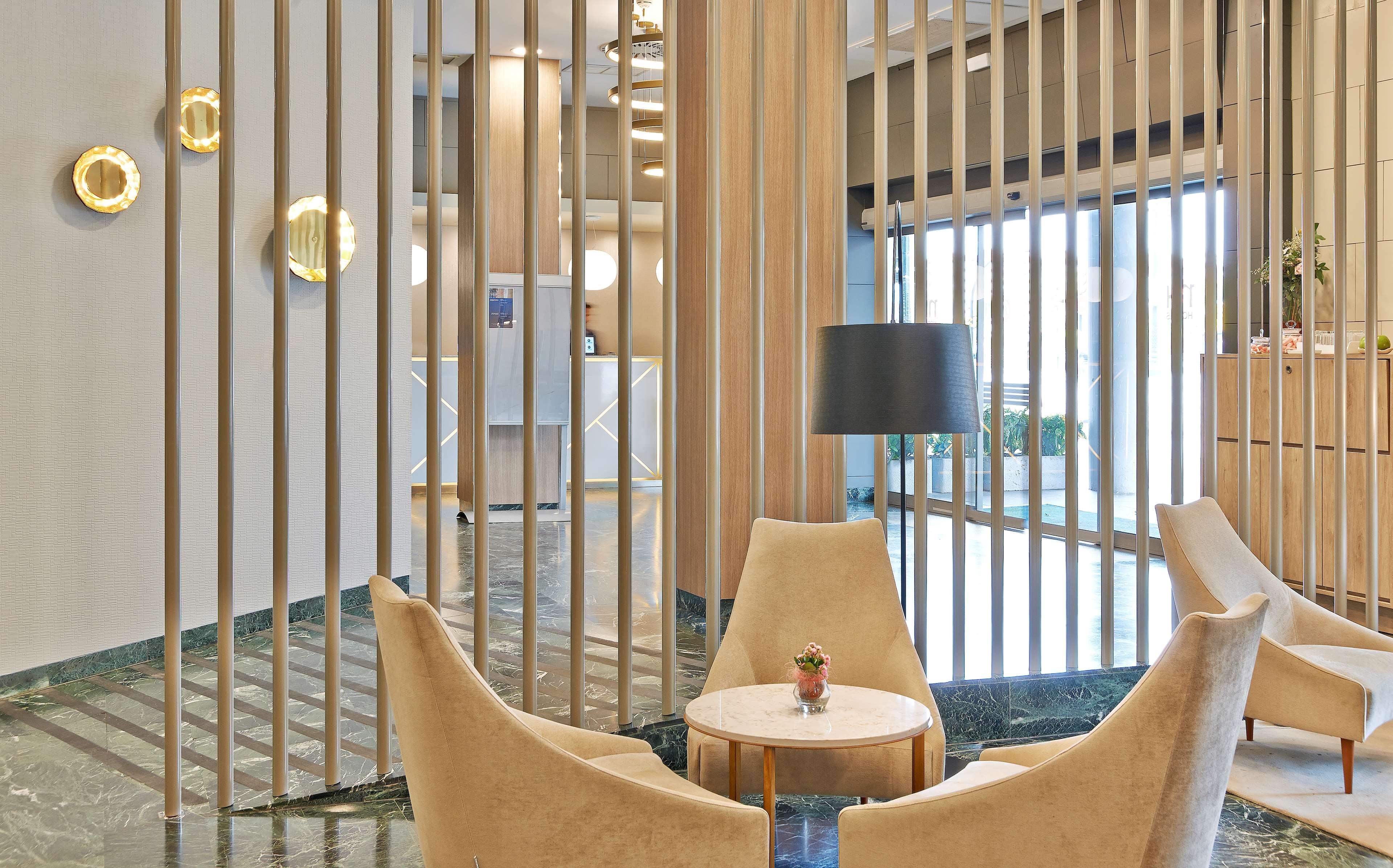 Nh Ciudad De Zaragoza Hotel Buitenkant foto