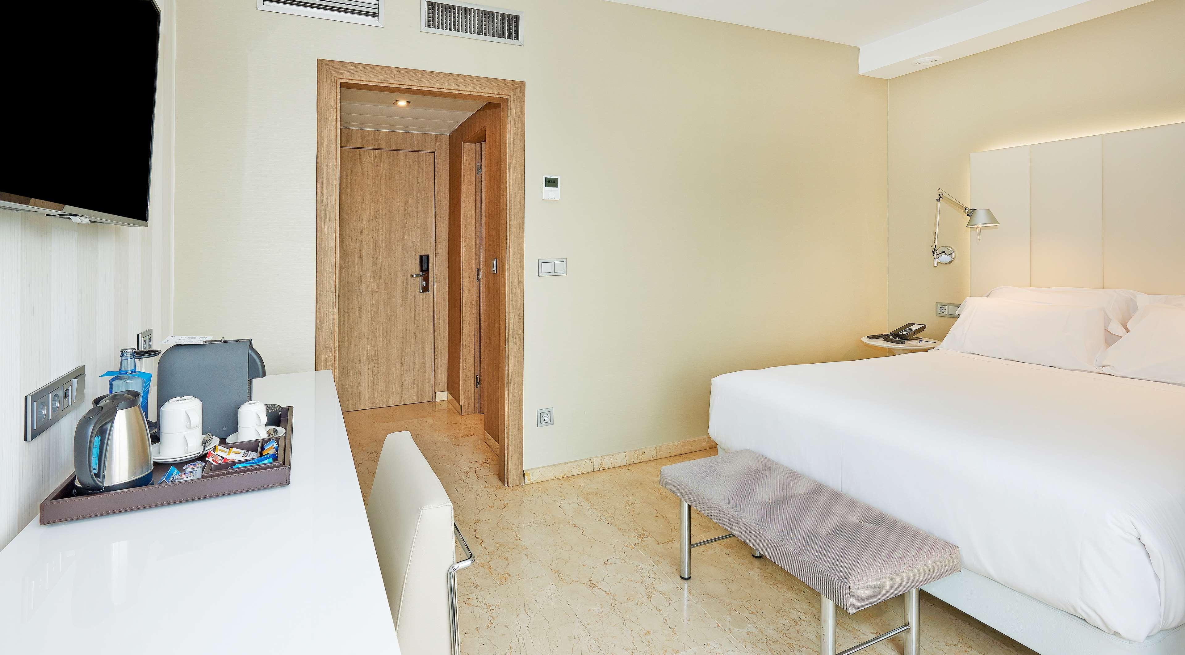 Nh Ciudad De Zaragoza Hotel Buitenkant foto