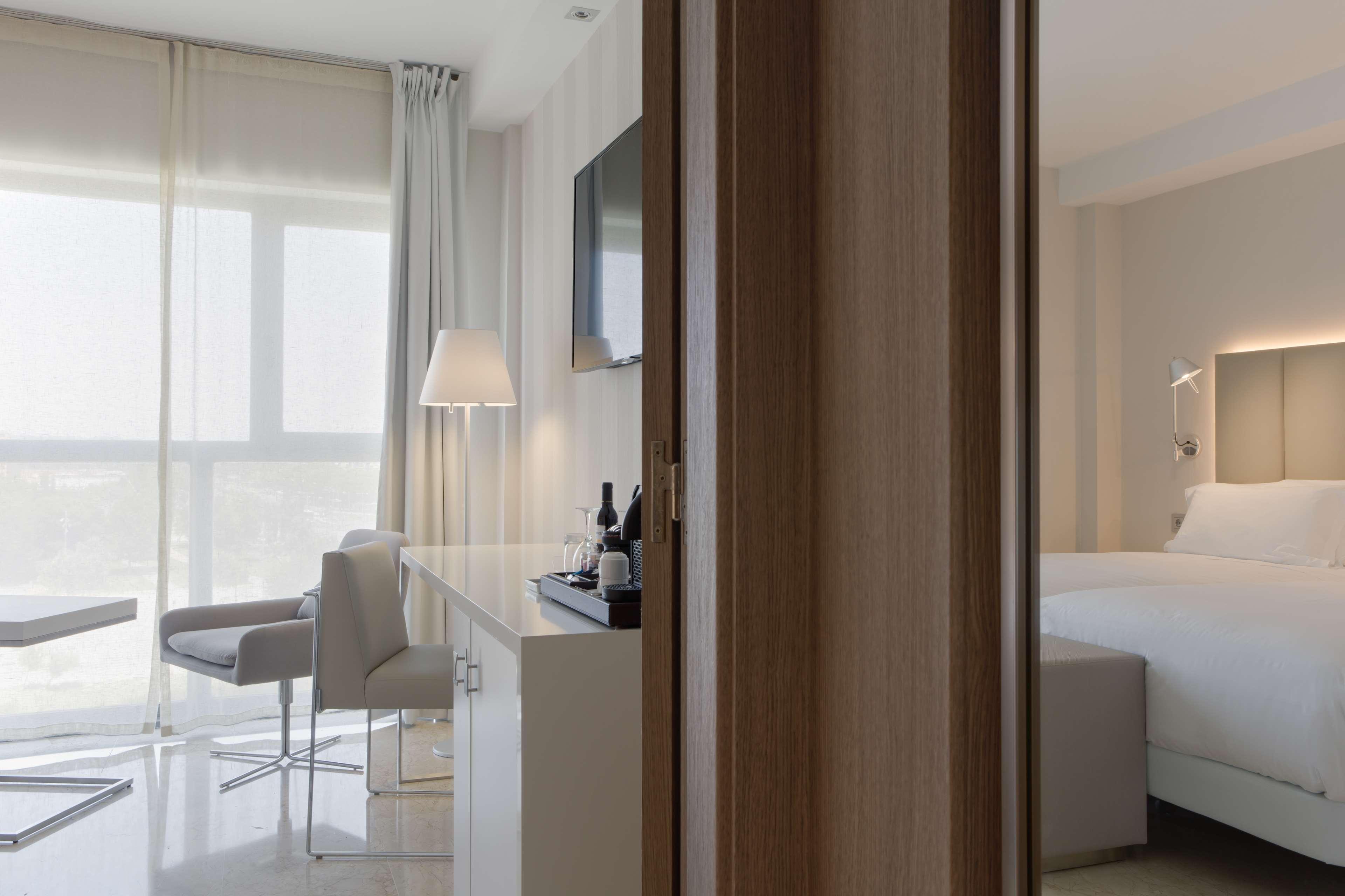 Nh Ciudad De Zaragoza Hotel Buitenkant foto
