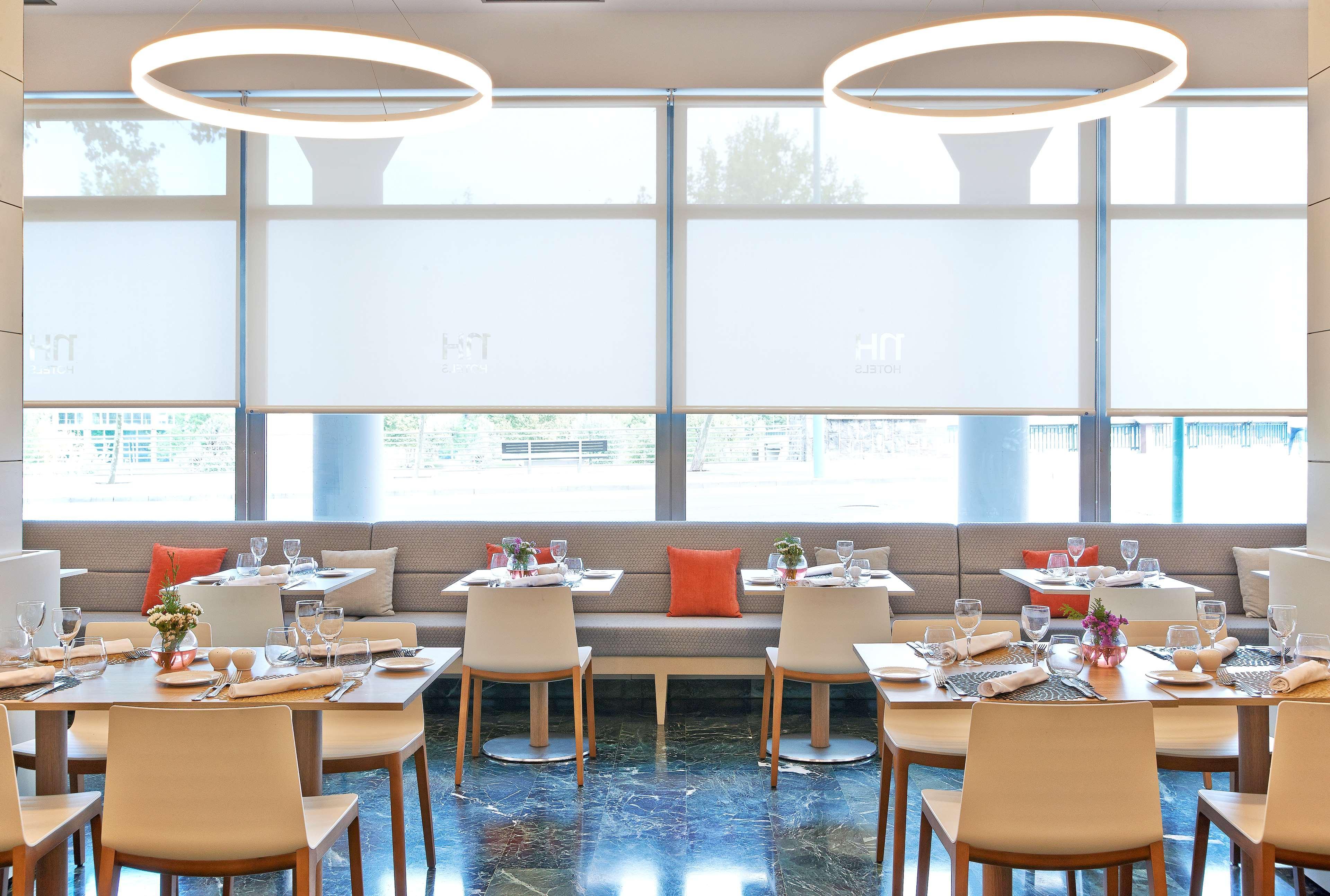 Nh Ciudad De Zaragoza Hotel Buitenkant foto