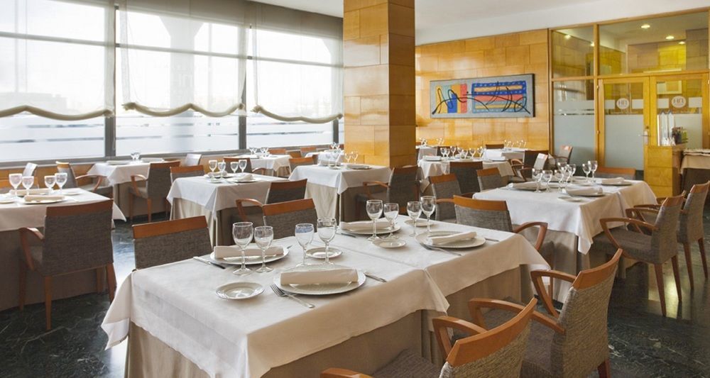 Nh Ciudad De Zaragoza Hotel Buitenkant foto